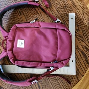 OSPREY Women's Maroon Backpack